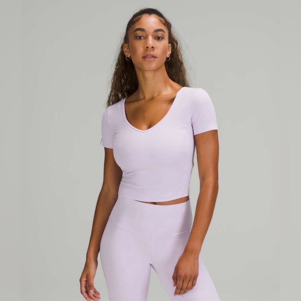 LVDW Purple Lululemon Align Tee. Size 4. NEVER WORN. New!!! Lavender